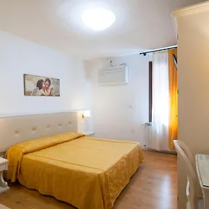 https://hotel-ai-tolentini.hotelinveneto.com